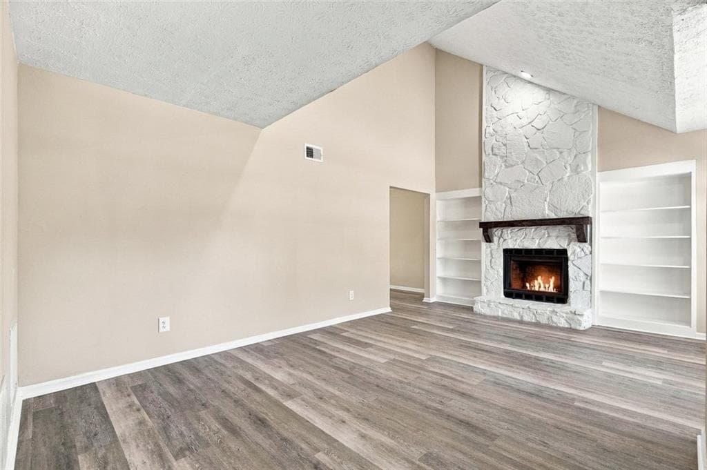 2 bedroom, 2 bathroom, 966 sq ft townhouse for sale at 818 Heritage Oaks Drive, Stone Mountain, GA 30088 — photo 6