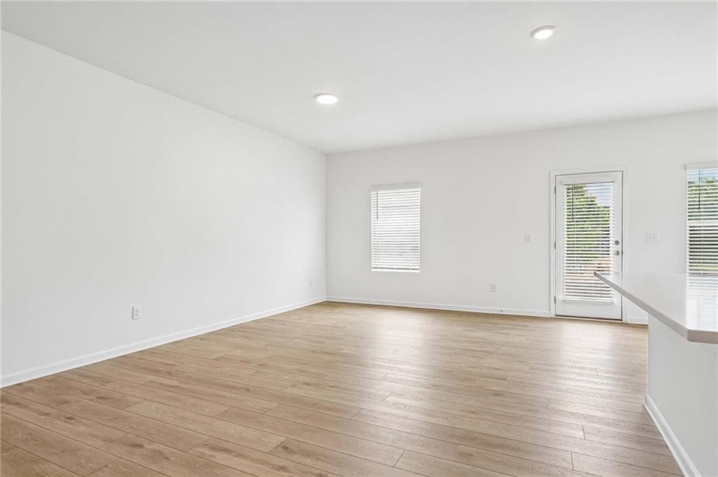 3 bedroom, 3 bathroom, 1,801 sq ft townhouse for sale at 288 Kinship Drive, Mableton, GA 30126 — photo 5