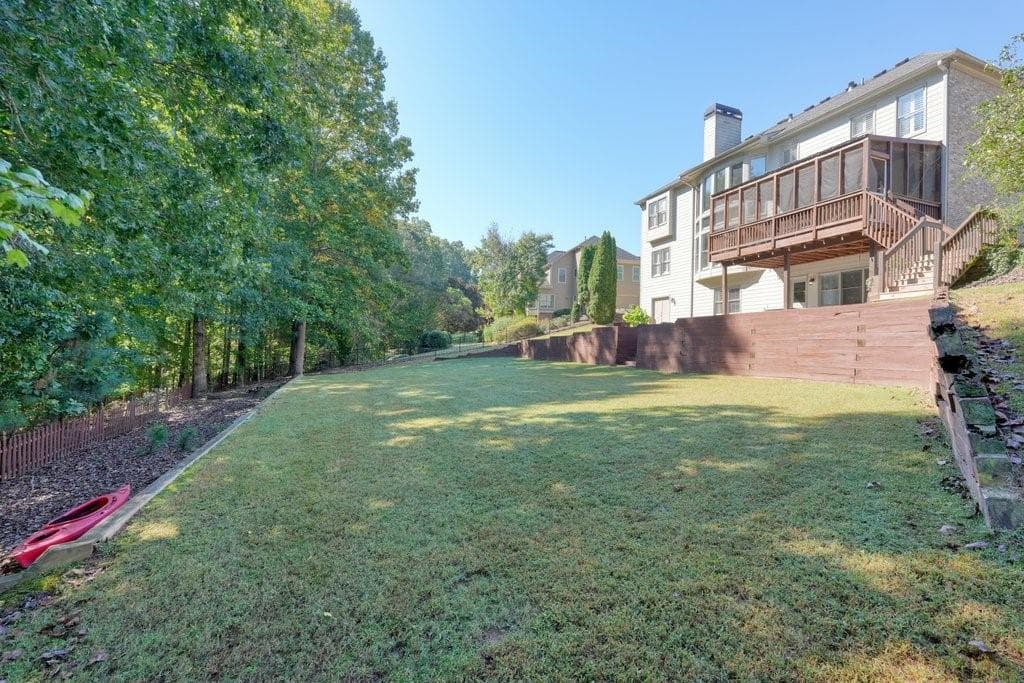 5 bedroom, 4 bathroom, 4,117 sq ft single family residence for sale at 624 Devon Brooke Drive, Woodstock, GA 30188 — photo 4