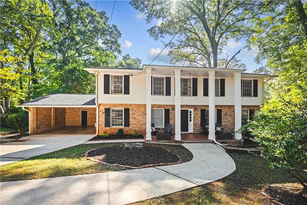 5 bedroom, 3 bathroom, 2,879 sq ft single family residence for sale at 1120 Bromley Road, Avondale Estates, GA 30002 — photo 1 of 49