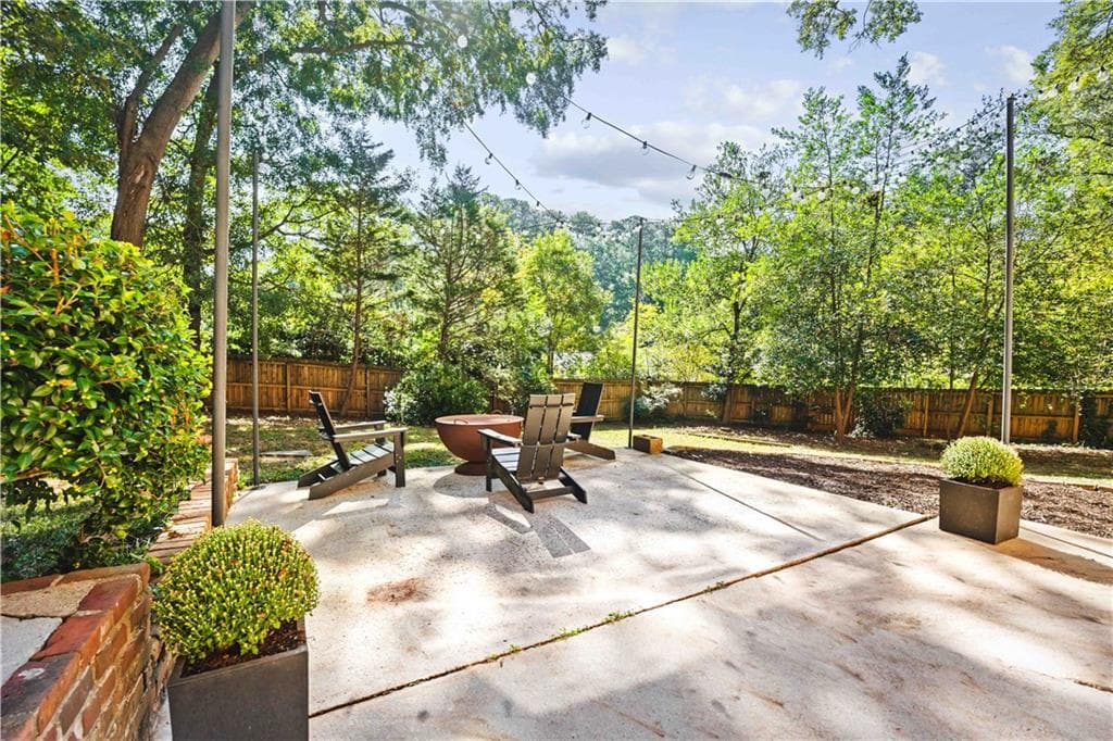 5 bedroom, 3 bathroom, 2,879 sq ft single family residence for sale at 1120 Bromley Road, Avondale Estates, GA 30002 — photo 8