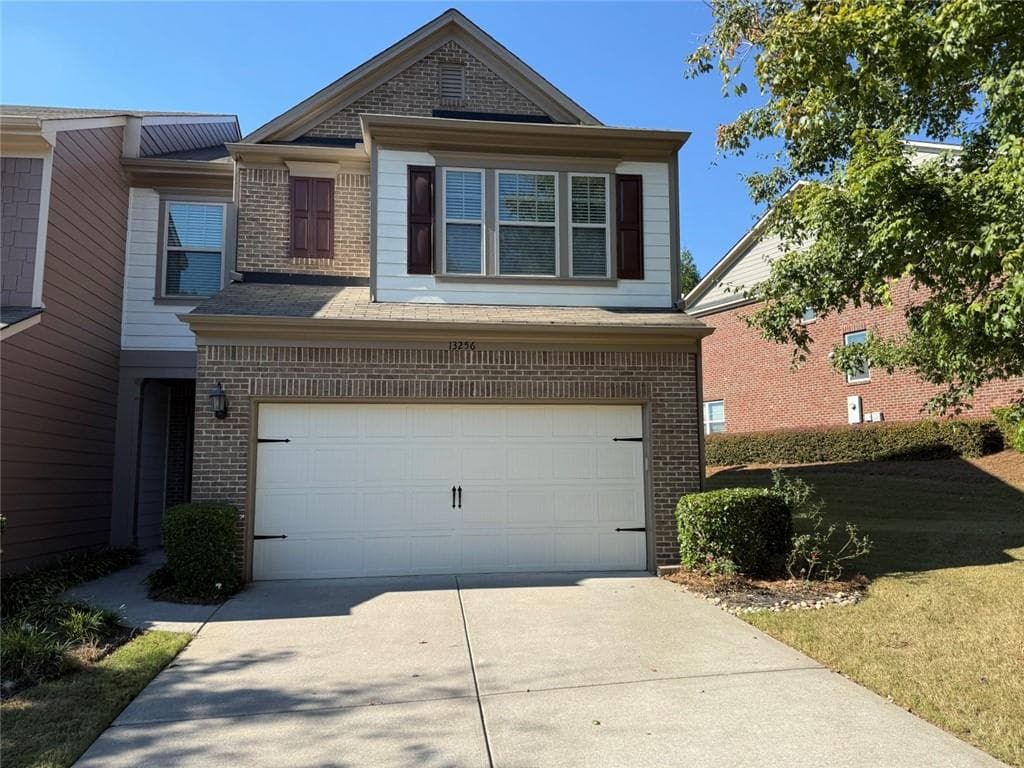 3 bedroom, 3 bathroom, 1,884 sq ft townhouse for rent at 13256 Warrensville Cove, Milton, GA 30004 for $2,600 a month — photo 1 of 36