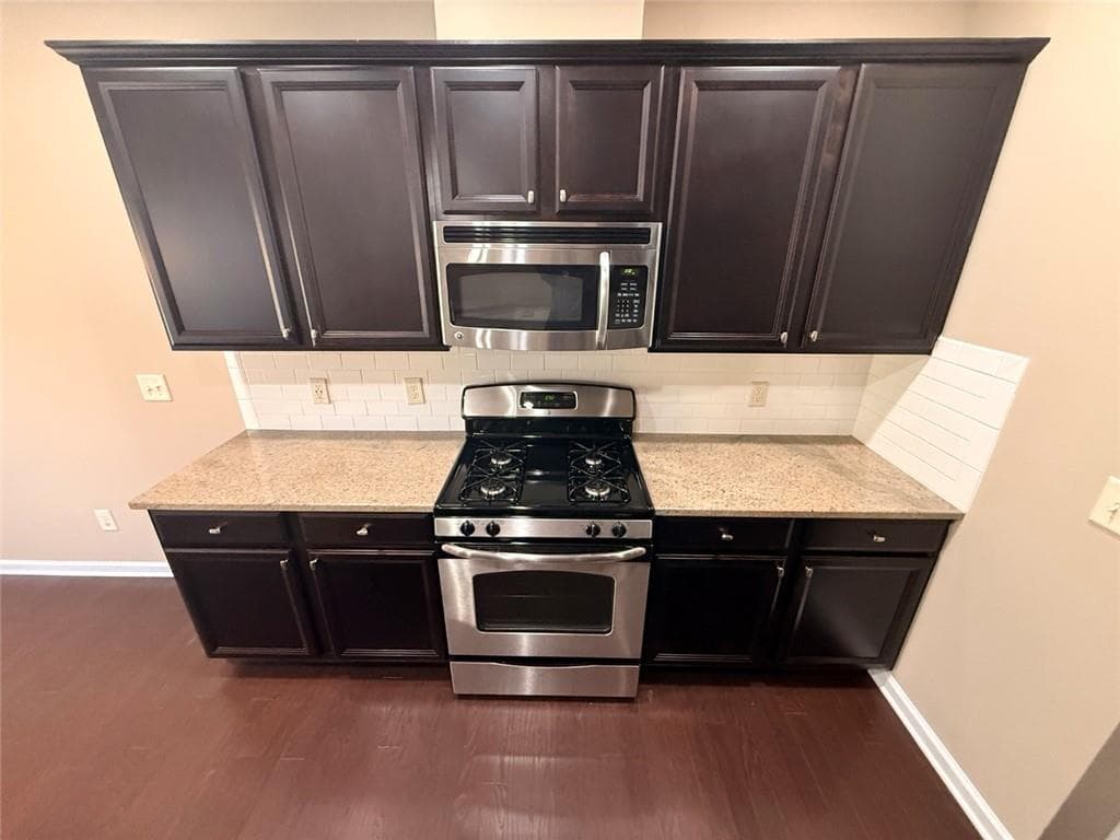 3 bedroom, 3 bathroom, 1,884 sq ft townhouse for rent at 13256 Warrensville Cove, Milton, GA 30004 for $2,600 a month — photo 5