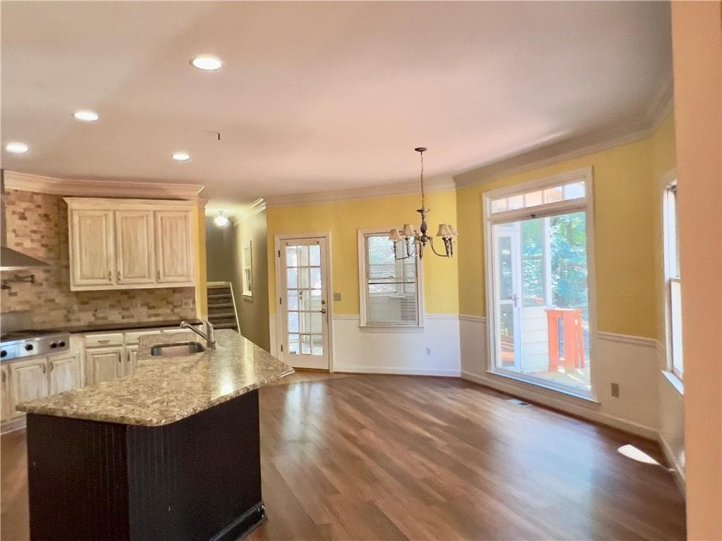 6 bedroom, 5 bathroom, 3,189 sq ft single family residence for sale at 5415 Hampstead Way, Johns Creek, GA 30097 — photo 7