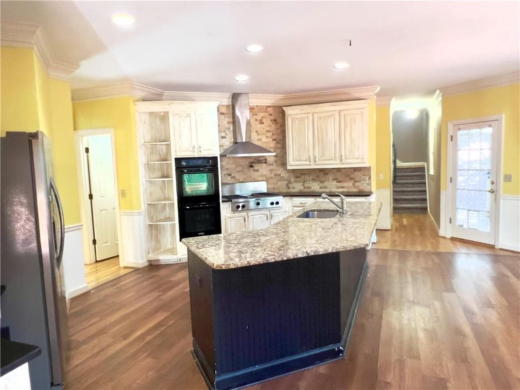 6 bedroom, 5 bathroom, 3,189 sq ft single family residence for sale at 5415 Hampstead Way, Johns Creek, GA 30097 — photo 8