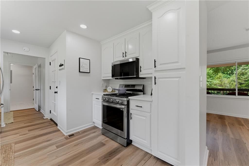 3 bedroom, 2 bathroom, 1,305 sq ft single family residence for rent at 3282 Old Snapping Shoals Road, Mcdonough, GA 30252 for $2,150 a month — photo 10