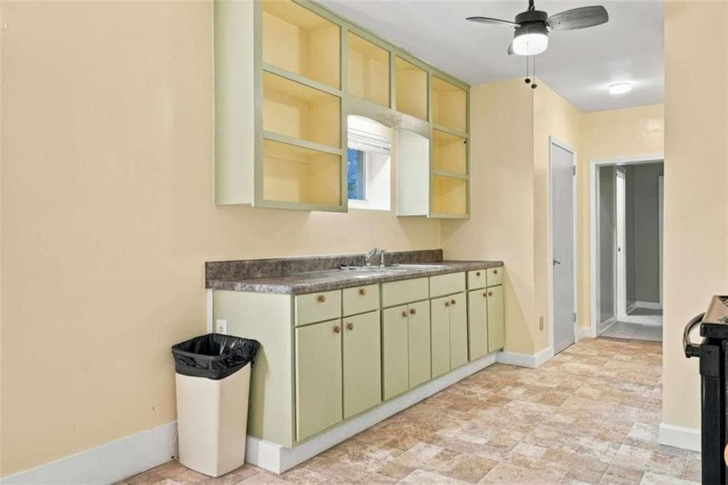 3 bedroom, 2 bathroom, 1,848 sq ft single family residence for sale at 19 Watts Way, Rome, GA 30165 — photo 9