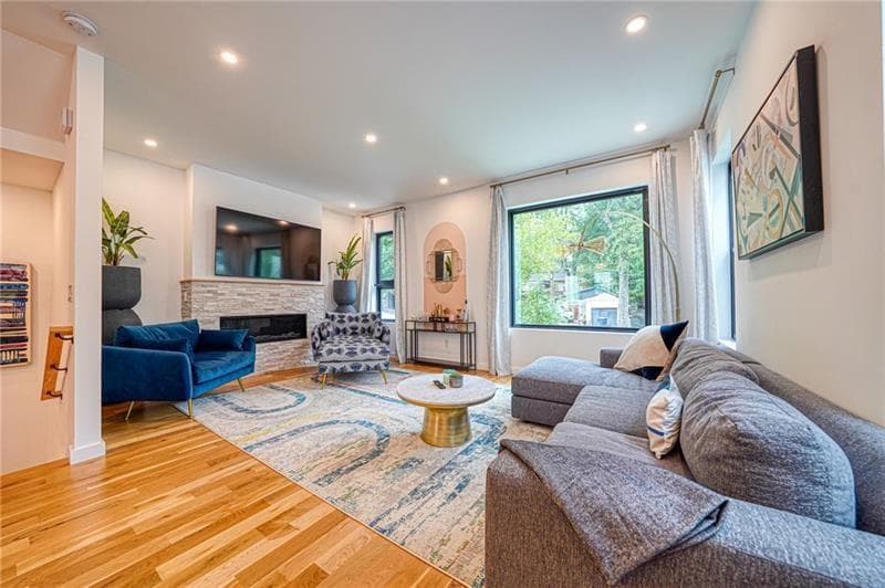 4 bedroom, 4 bathroom, 2,400 sq ft single family residence for rent at 825 Barnett Street, Atlanta, GA 30306 for $7,000 a month — photo 2