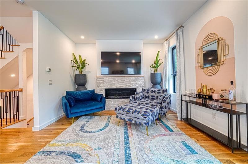 4 bedroom, 4 bathroom, 2,400 sq ft single family residence for rent at 825 Barnett Street, Atlanta, GA 30306 for $7,000 a month — photo 3