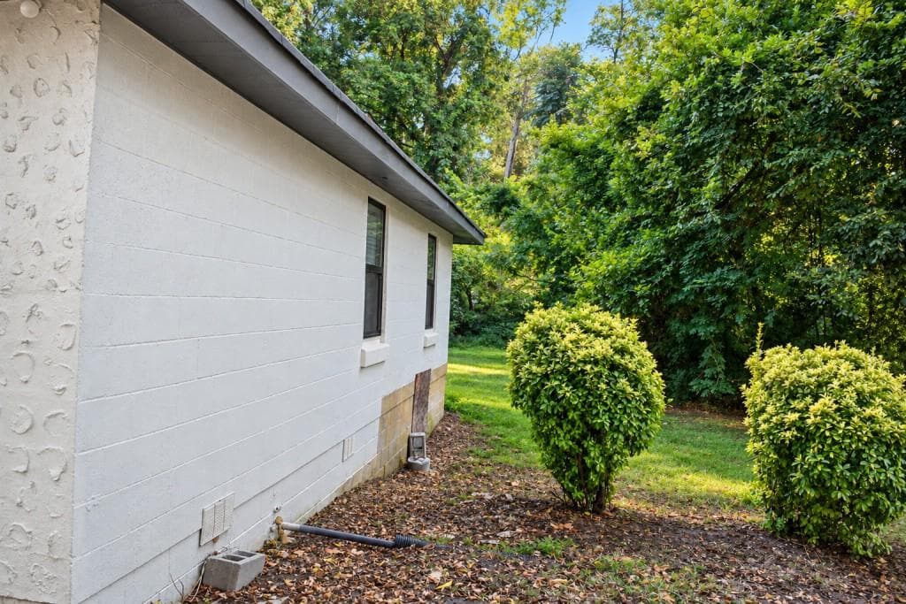 2 bedroom, 2 bathroom, 900 sq ft single family residence for sale at 1192 Pleasant Circle, Conyers, GA 30012 — photo 10