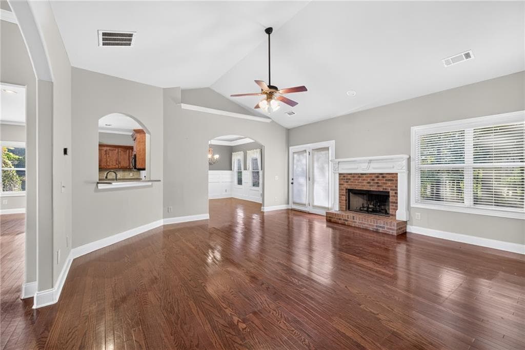 3 bedroom, 3 bathroom, 2,183 sq ft single family residence for sale at 301 Molly Way, Winder, GA 30680 — photo 4