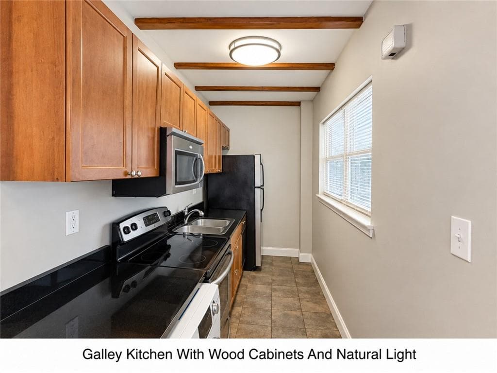 1 bedroom, 1 bathroom, 585 sq ft condominium for rent at 897 N Highland Avenue A2, Atlanta, GA 30306 for $1,650 a month — photo 2
