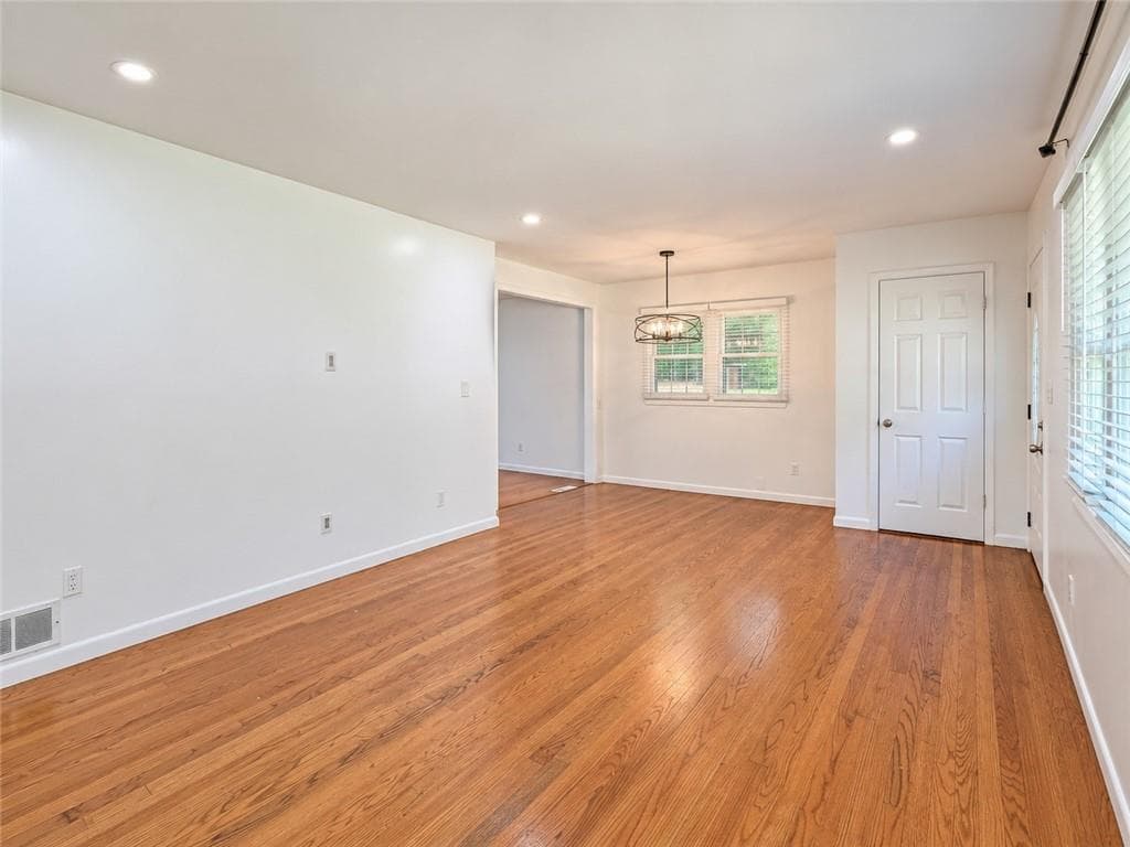 3 bedroom, 3 bathroom, 1,616 sq ft single family residence for rent at 2579 Bonnybrook Drive, Atlanta, GA 30311 for $1,795 a month — photo 5