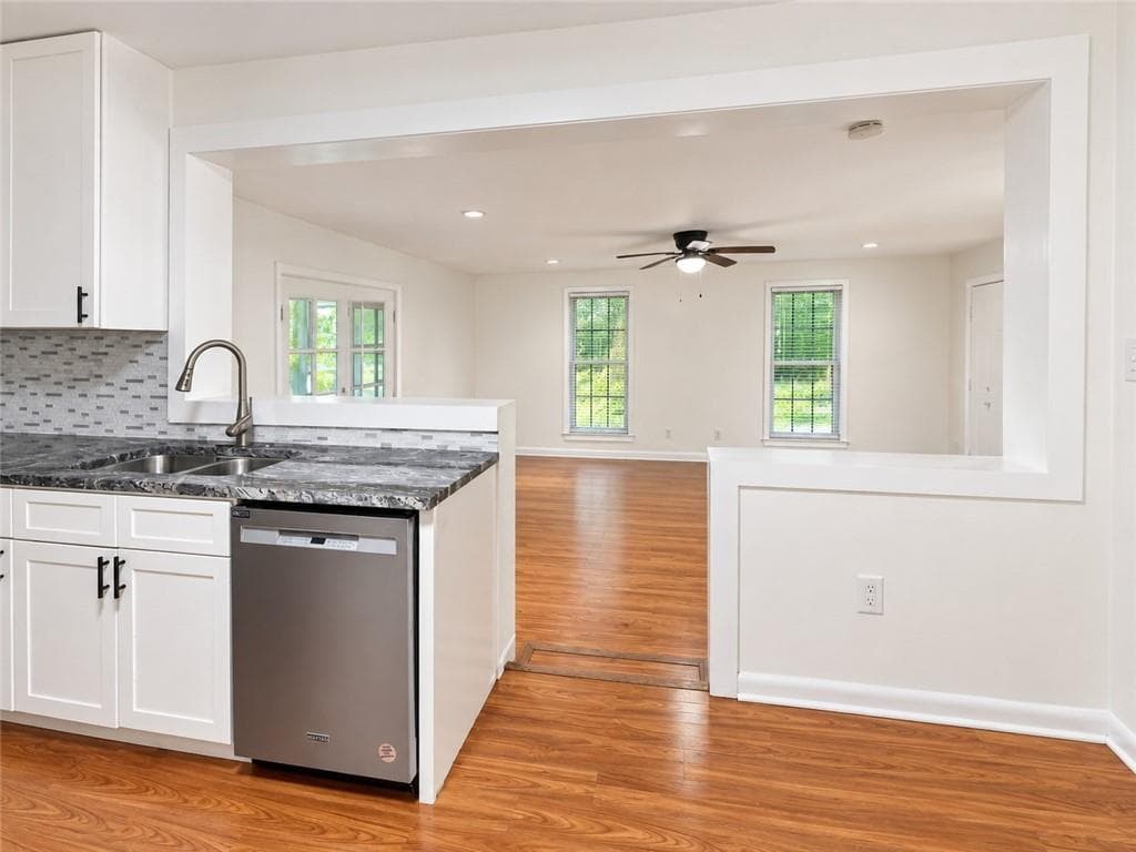 3 bedroom, 3 bathroom, 1,616 sq ft single family residence for rent at 2579 Bonnybrook Drive, Atlanta, GA 30311 for $1,795 a month — photo 10