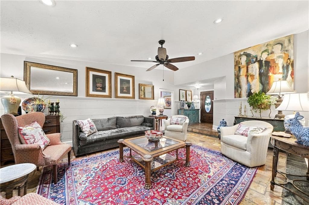 3 bedroom, 2 bathroom, 1,820 sq ft single family residence for sale at 400 N Kimberly Court, Roswell, GA 30076 — photo 8
