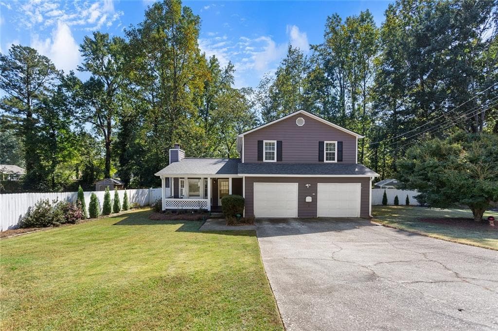 3 bedroom, 3 bathroom, 2,620 sq ft single family residence for sale at 1025 Natalie Lane, Smyrna, GA 30082 — photo 3