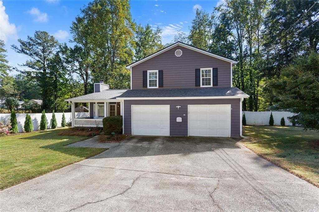 3 bedroom, 3 bathroom, 2,620 sq ft single family residence for sale at 1025 Natalie Lane, Smyrna, GA 30082 — photo 4