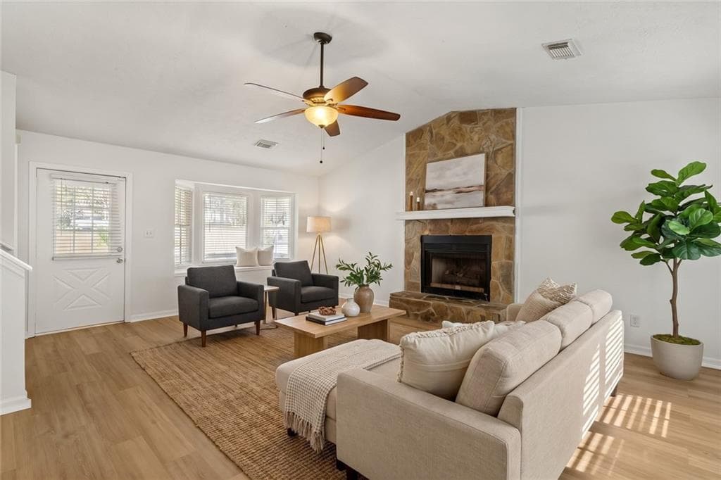 3 bedroom, 3 bathroom, 2,620 sq ft single family residence for sale at 1025 Natalie Lane, Smyrna, GA 30082 — photo 7