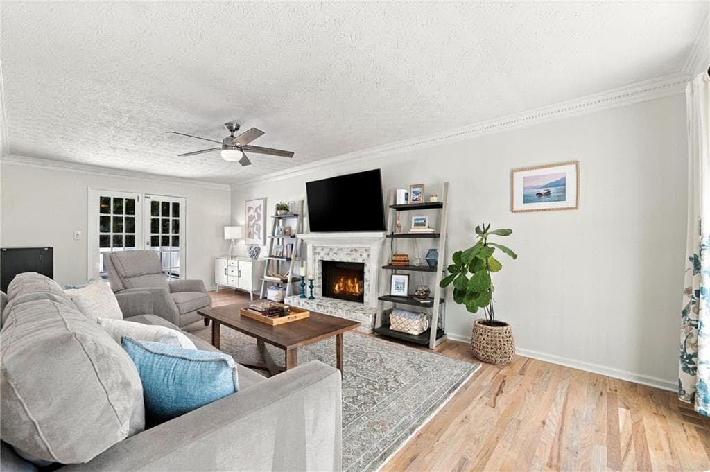 4 bedroom, 3 bathroom, 2,090 sq ft single family residence for sale at 9255 Brumbelow Crossing Way, Alpharetta, GA 30022 — photo 9