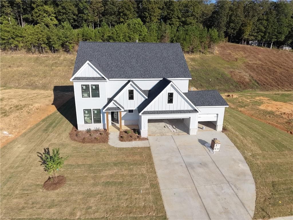6 bedroom, 5 bathroom, 3,025 sq ft single family residence for sale at 122 Blossom Lane Circle, Calhoun, GA 30701