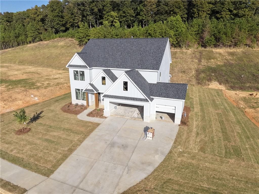 6 bedroom, 5 bathroom, 3,025 sq ft single family residence for sale at 122 Blossom Lane Circle, Calhoun, GA 30701 — photo 2