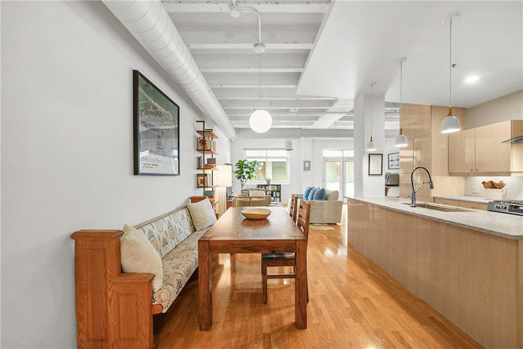 1 bedroom, 1 bathroom, 1,195 sq ft condominium for sale at 805 Peachtree Street 107, Atlanta, GA 30308 — photo 3