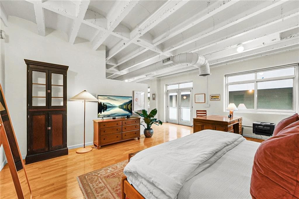 1 bedroom, 1 bathroom, 1,195 sq ft condominium for sale at 805 Peachtree Street 107, Atlanta, GA 30308 — photo 10