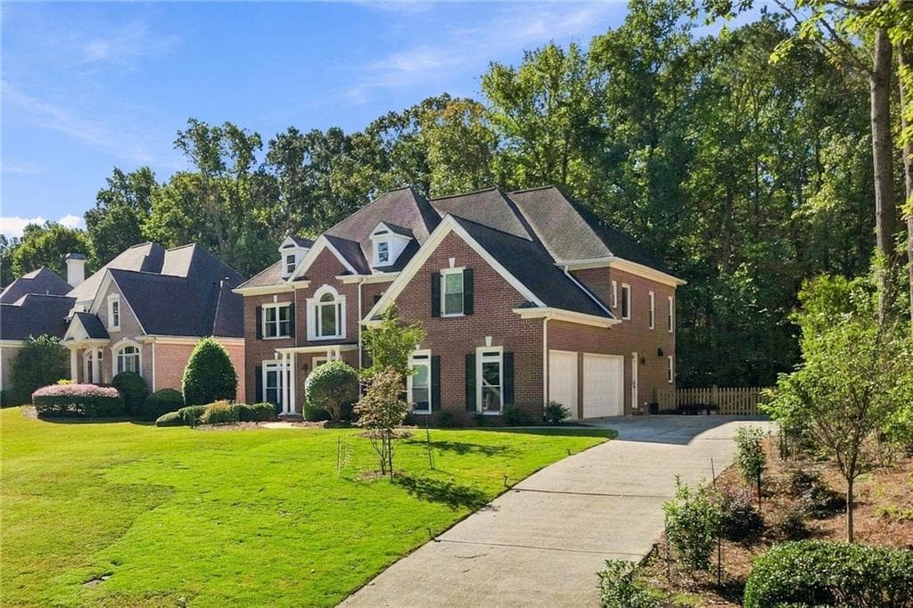 5 bedroom, 4 bathroom, 4,149 sq ft single family residence for rent at 1140 River Laurel Drive, Suwanee, GA 30024 for $5,500 a month — photo 4