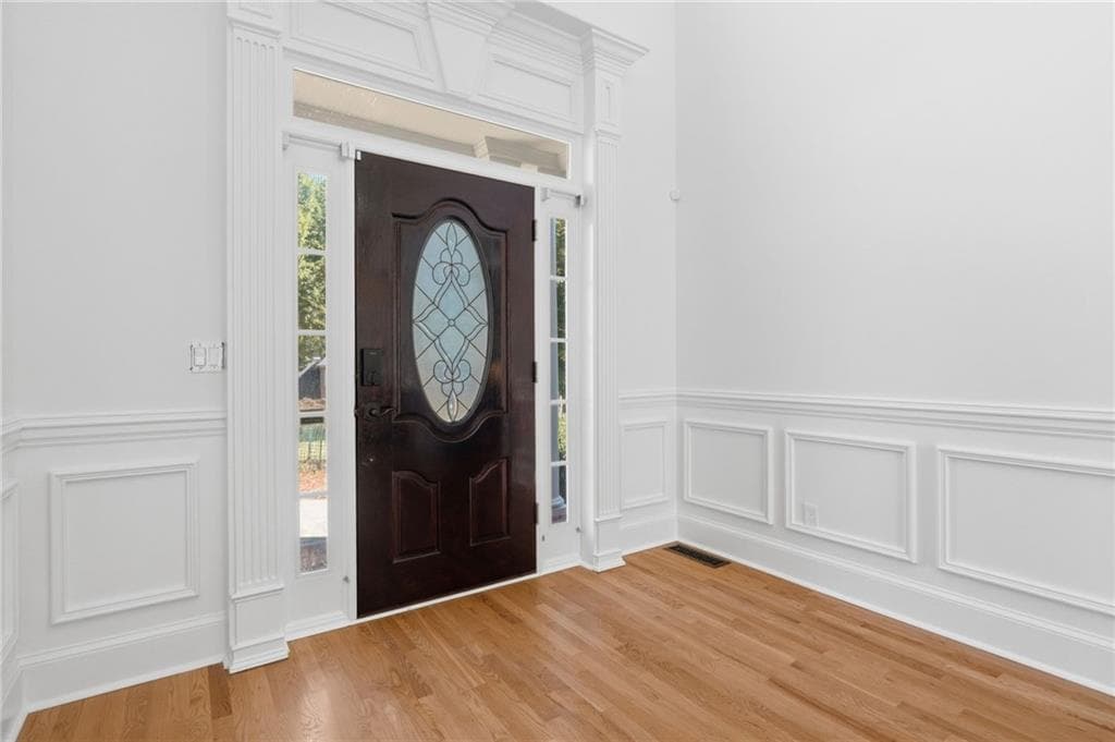 5 bedroom, 4 bathroom, 4,149 sq ft single family residence for rent at 1140 River Laurel Drive, Suwanee, GA 30024 for $5,500 a month — photo 6