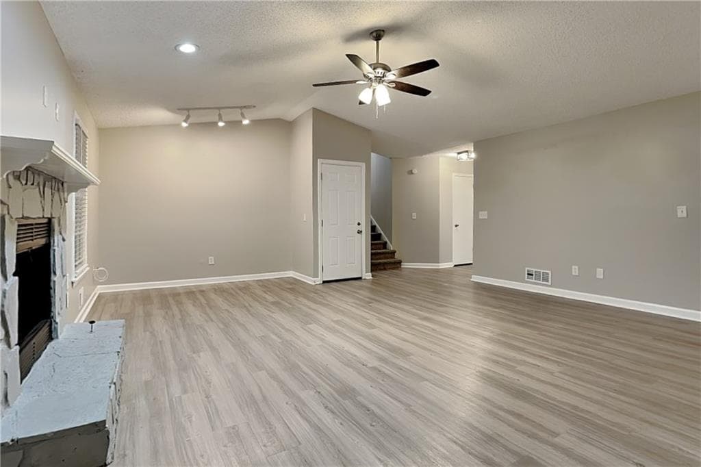 3 bedroom, 2 bathroom, 1,706 sq ft single family residence for rent at 2211 Grayfield Drive, Grayson, GA 30017 for $2,025 a month — photo 3