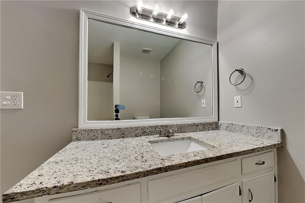 3 bedroom, 2 bathroom, 1,706 sq ft single family residence for rent at 2211 Grayfield Drive, Grayson, GA 30017 for $2,025 a month — photo 9