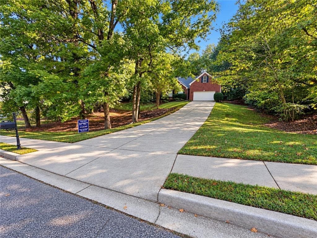 4 bedroom, 2 bathroom, 2,096 sq ft single family residence for sale at 1271 Harvest Lane, Hoschton, GA 30548 — photo 1 of 55