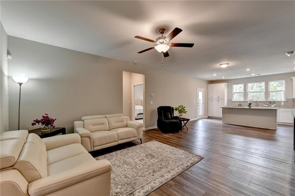 3 bedroom, 3 bathroom, 2,562 sq ft townhouse for rent at 195 Whispering Woods Court, Duluth, GA 30097 for $3,000 a month — photo 4