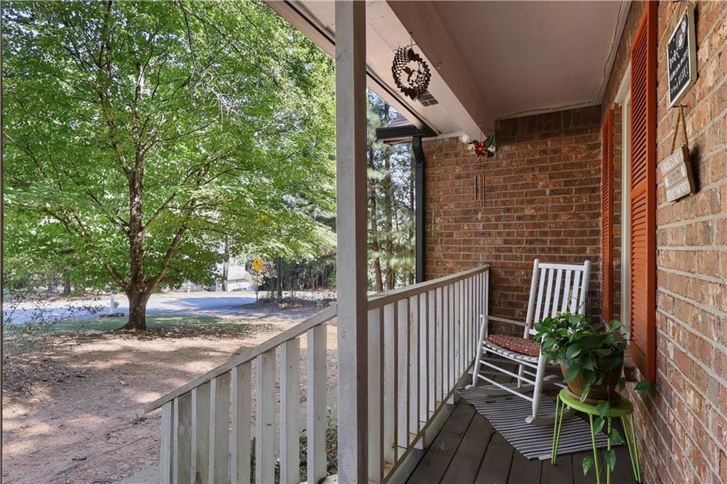 3 bedroom, 2 bathroom, 1,242 sq ft single family residence for sale at 1643 Hearthstone Way, Jonesboro, GA 30236 — photo 4