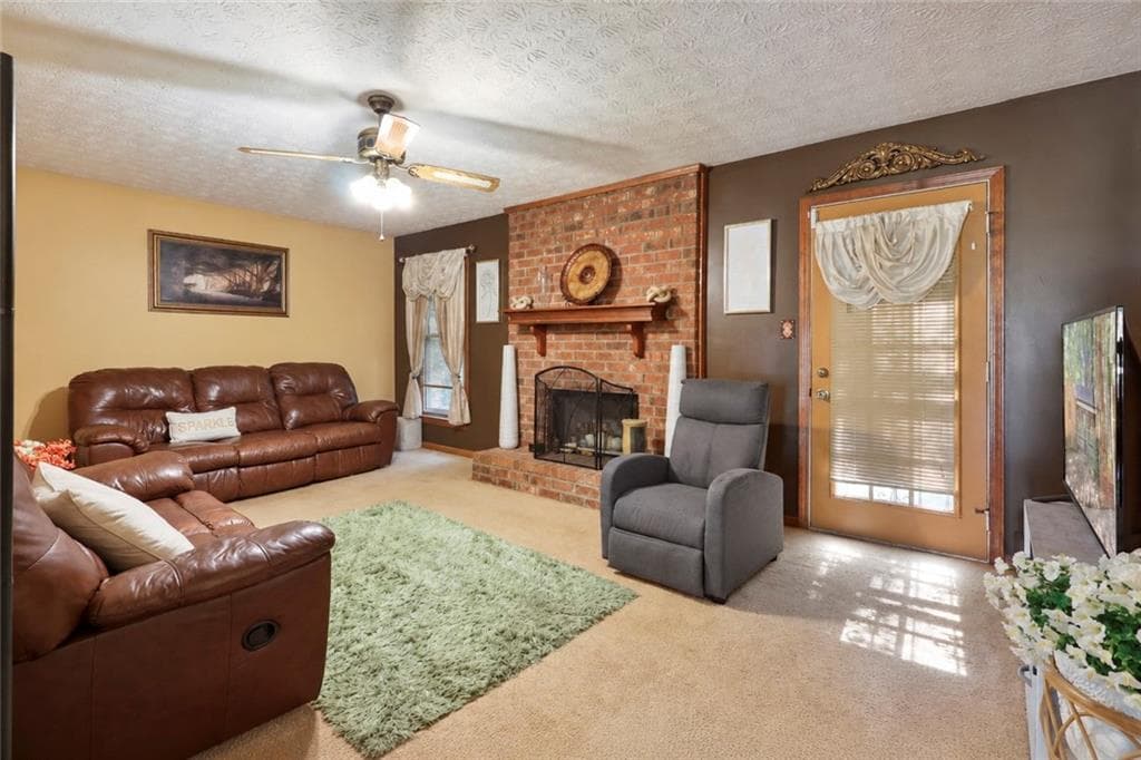 3 bedroom, 2 bathroom, 1,242 sq ft single family residence for sale at 1643 Hearthstone Way, Jonesboro, GA 30236 — photo 6
