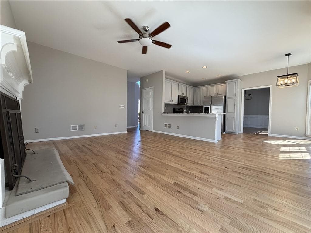 5 bedroom, 4 bathroom single family residence for rent at 4625 Ogeechee Drive, Johns Creek, GA 30022 for $3,200 a month — photo 8