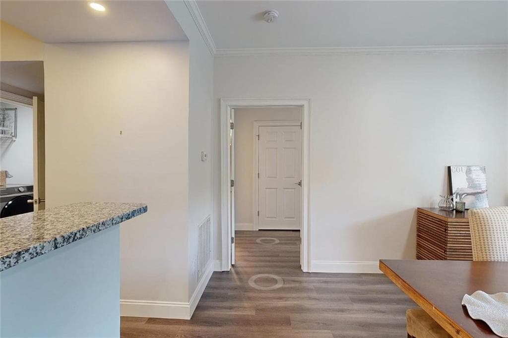 2 bedroom, 3 bathroom, 1,740 sq ft condominium for rent at 3275 Lenox Road 413, Atlanta, GA 30324 for $2,950 a month — photo 5