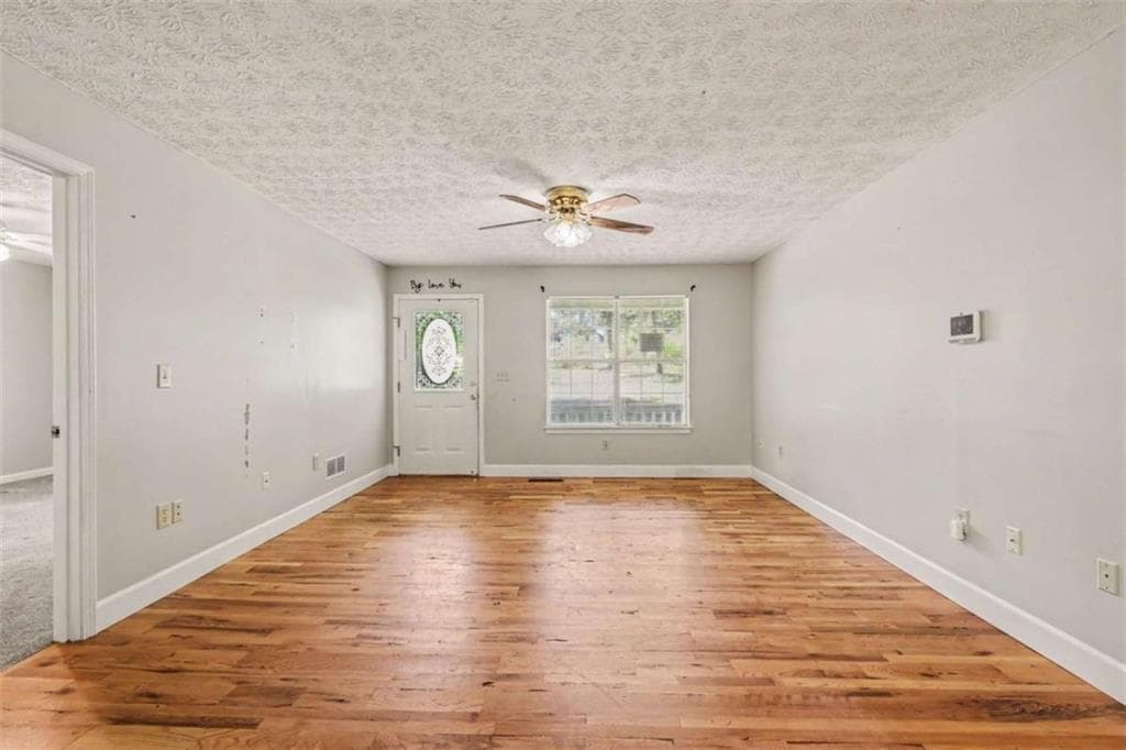 4 bedroom, 3 bathroom, 1,312 sq ft single family residence for sale at 6854 John West Road, Winston, GA 30187 — photo 5