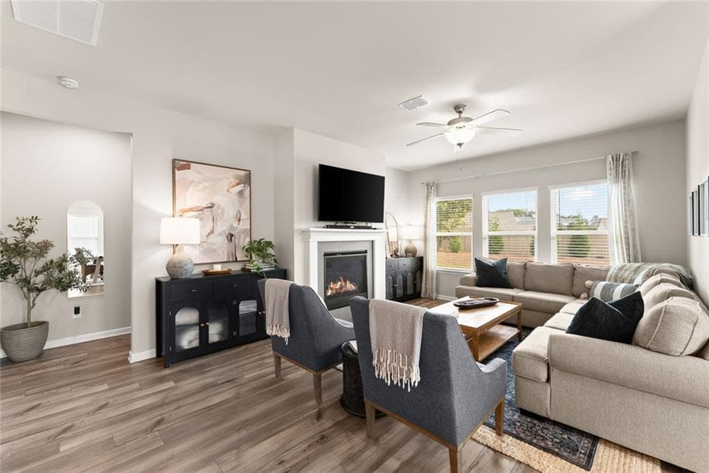 3 bedroom, 2 bathroom, 1,852 sq ft single family residence for sale at 409 Murphy Avenue, Canton, GA 30114 — photo 4