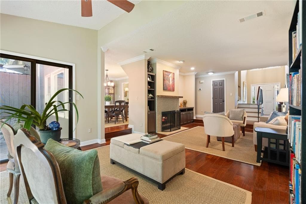 3 bedroom, 3 bathroom, 2,230 sq ft condominium for sale at 3909 Ashford Lake Court, Atlanta, GA 30319 — photo 5
