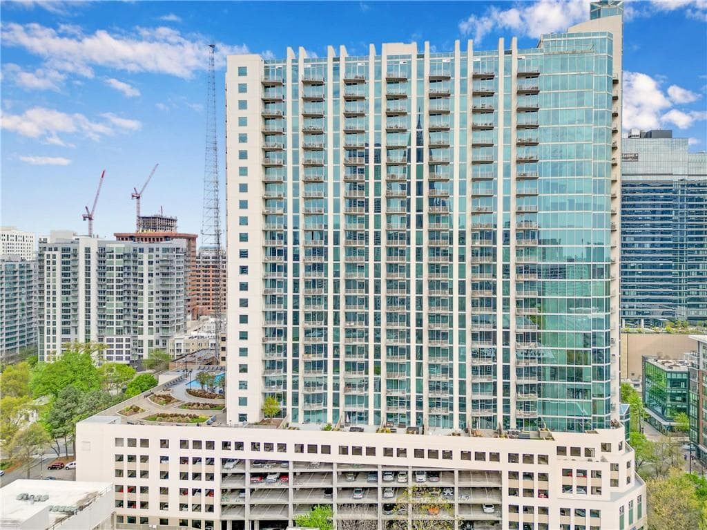 1 bedroom, 1 bathroom, 761 sq ft condominium for sale at 860 Peachtree Street 1709, Atlanta, GA 30308