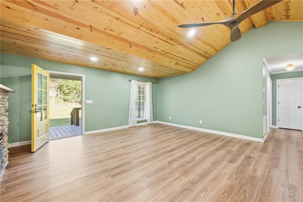 3 bedroom, 2 bathroom, 1,400 sq ft single family residence for sale at 443 Athens Street, Homer, GA 30547 — photo 4