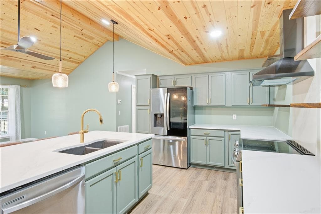 3 bedroom, 2 bathroom, 1,400 sq ft single family residence for sale at 443 Athens Street, Homer, GA 30547 — photo 7