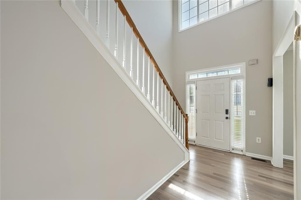 6 bedroom, 4 bathroom, 3,500 sq ft single family residence for rent at 2979 Savannah Walk Lane, Suwanee, GA 30024 for $2,895 a month — photo 3