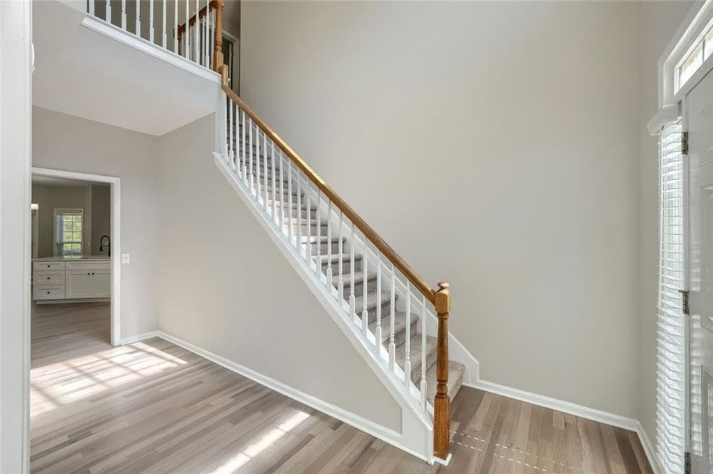 6 bedroom, 4 bathroom, 3,500 sq ft single family residence for rent at 2979 Savannah Walk Lane, Suwanee, GA 30024 for $2,895 a month — photo 4