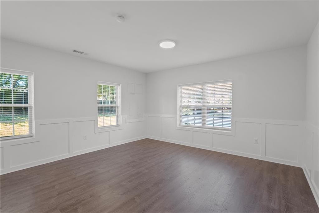 6 bedroom, 5 bathroom, 4,976 sq ft single family residence for sale at 2152 Mason Terrace, Snellville, GA 30078 — photo 3