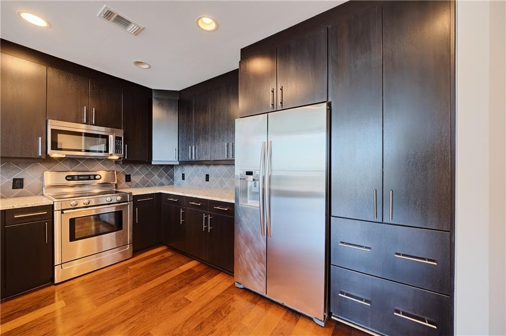 1 bedroom, 1 bathroom, 879 sq ft condominium for sale at 1080 Peachtree Street 3116, Atlanta, GA 30309 — photo 6
