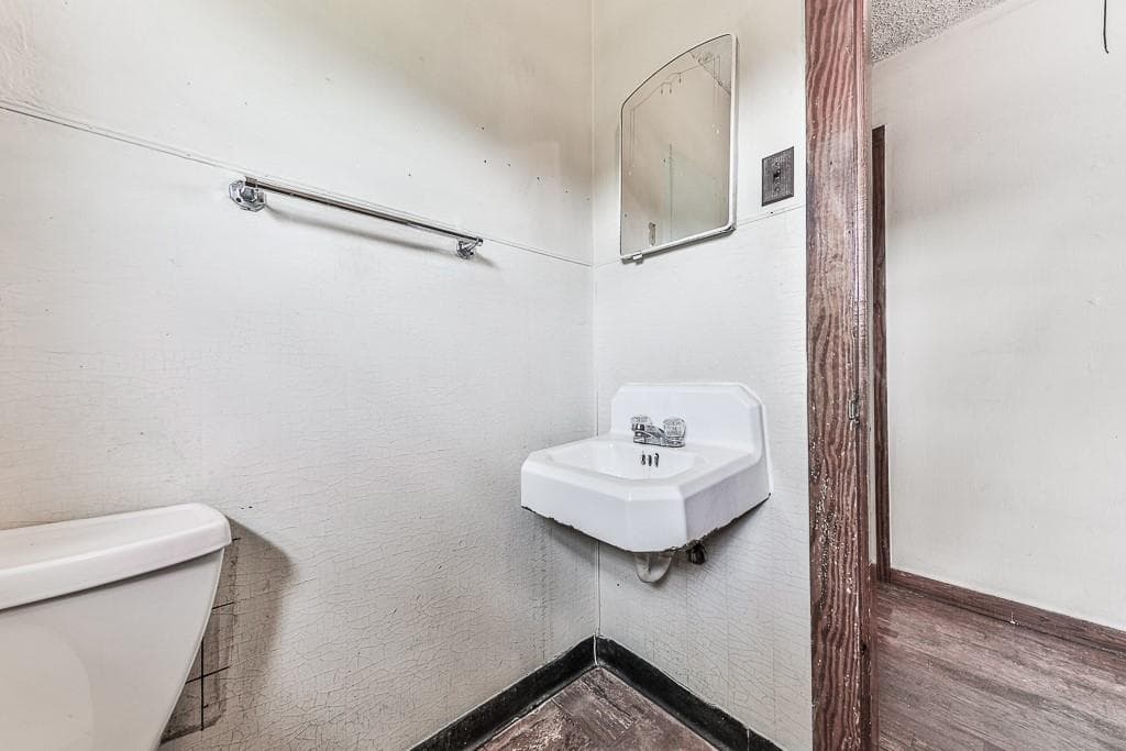 4 bedroom, 2 bathroom, 2,044 sq ft single family residence for sale at 514 Ball Ground Road, Ball Ground, GA 30107 — photo 6