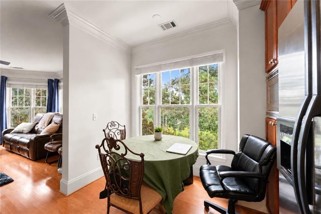2 bedroom, 2 bathroom, 1,404 sq ft condominium for rent at 828 Highland Lane 2201, Atlanta, GA 30306 for $3,100 a month — photo 4