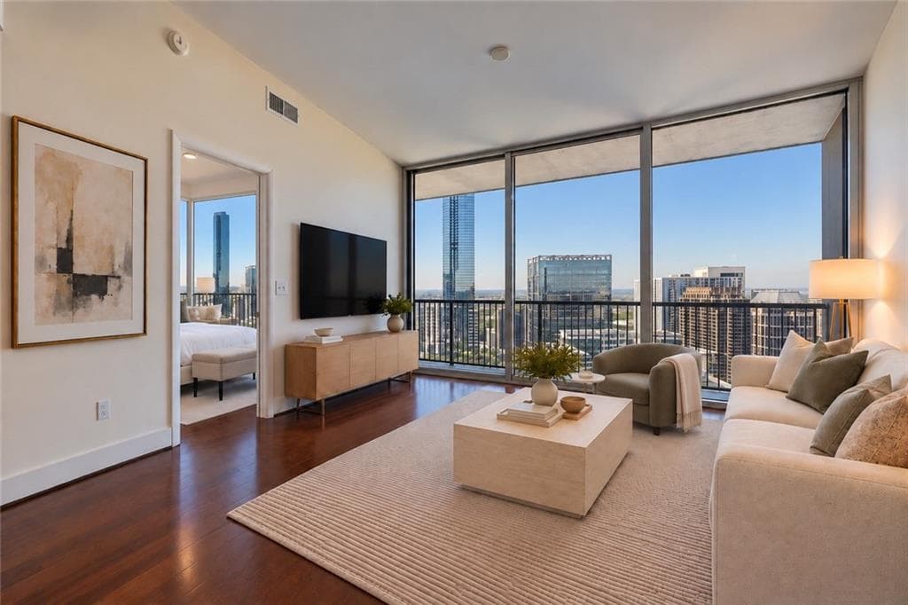 1 bedroom, 1 bathroom, 879 sq ft condominium for sale at 1080 Peachtree Street 3116, Atlanta, GA 30309